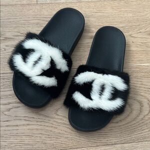 Black and White Faux Fur Slides